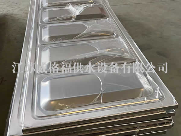 316L巧克力大模塊智慧水箱01